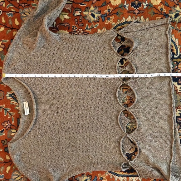 Georgina Estefania Boho Sweater with cutouts - Picture 8 of 8